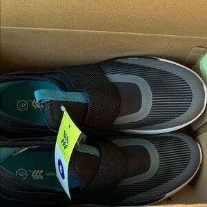 all in motion Black and Teal Kids Slip-On Sneakers